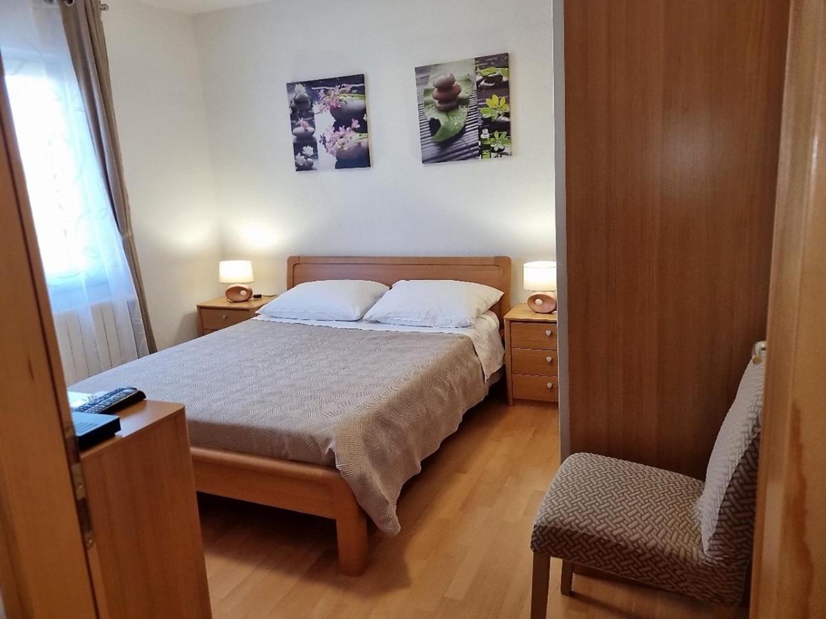 אומאג Apartments Valentina מראה חיצוני תמונה