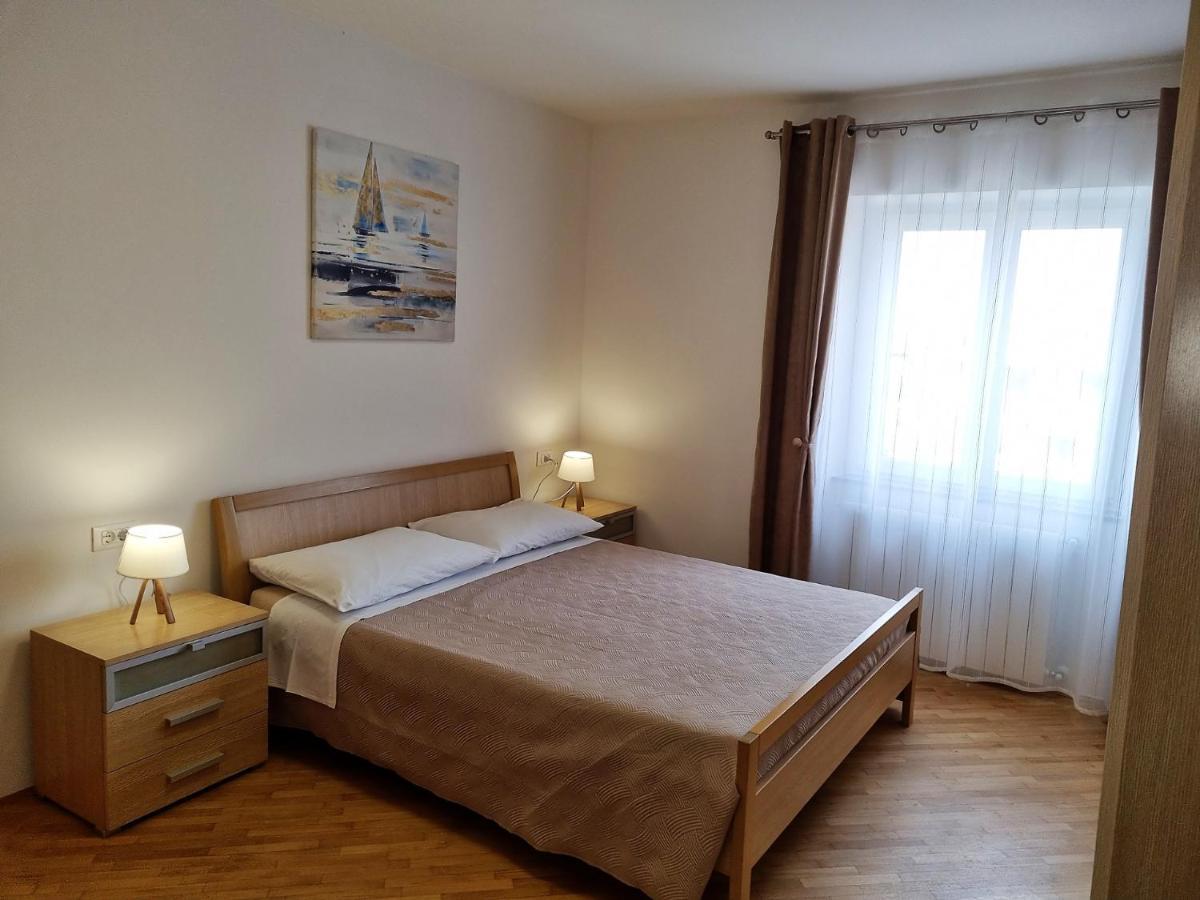 אומאג Apartments Valentina מראה חיצוני תמונה