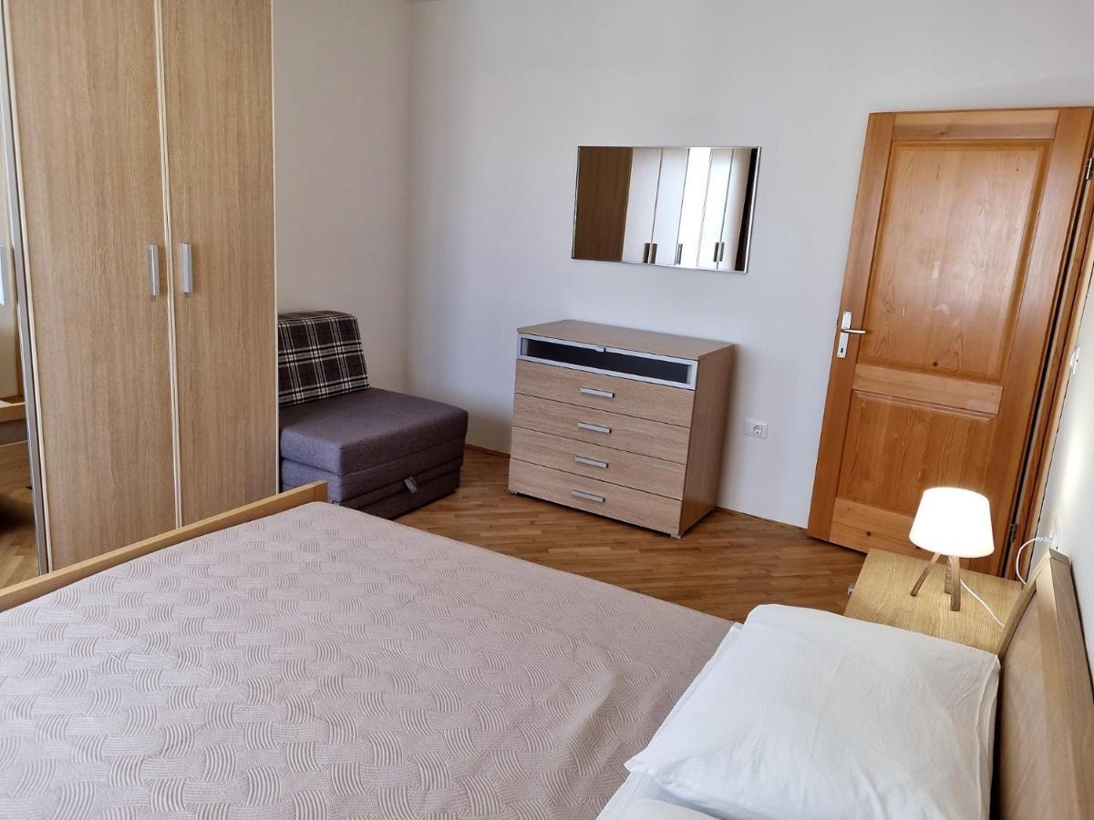 אומאג Apartments Valentina מראה חיצוני תמונה