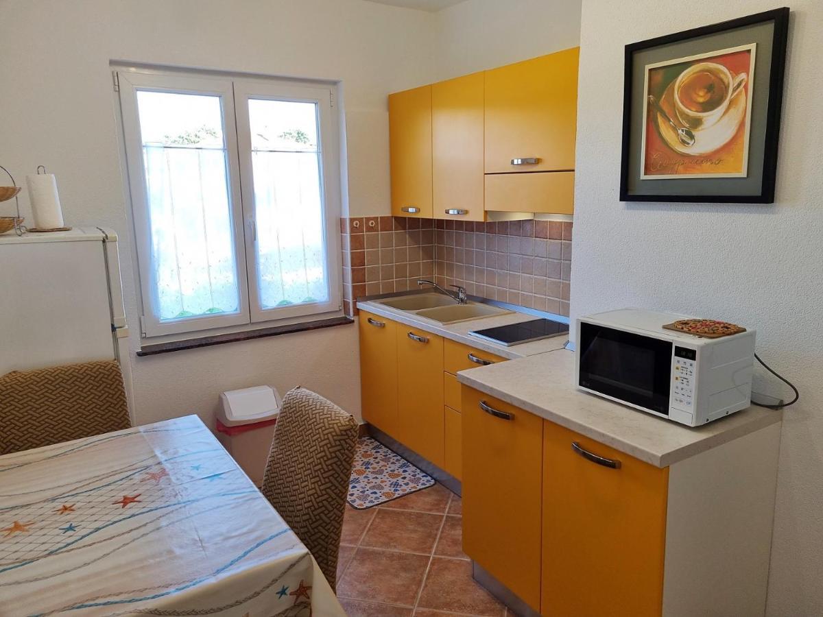 אומאג Apartments Valentina מראה חיצוני תמונה