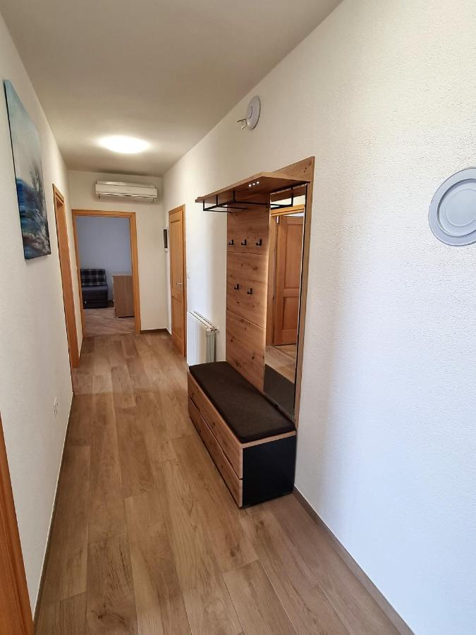 אומאג Apartments Valentina מראה חיצוני תמונה