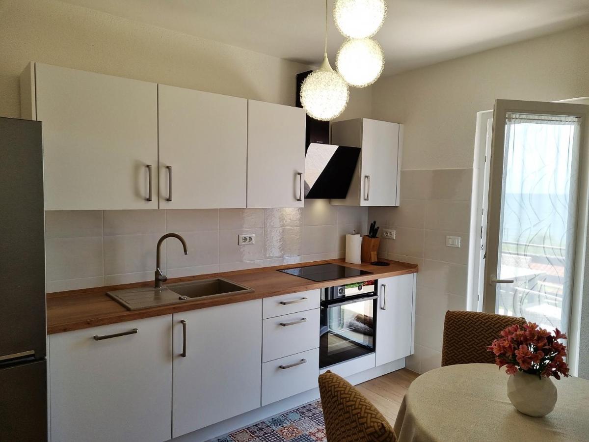 אומאג Apartments Valentina מראה חיצוני תמונה