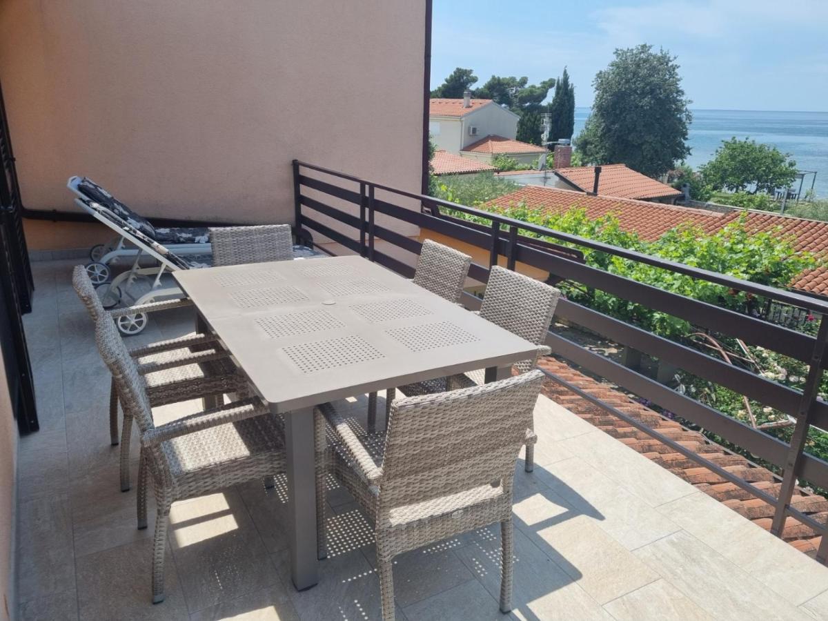 אומאג Apartments Valentina מראה חיצוני תמונה