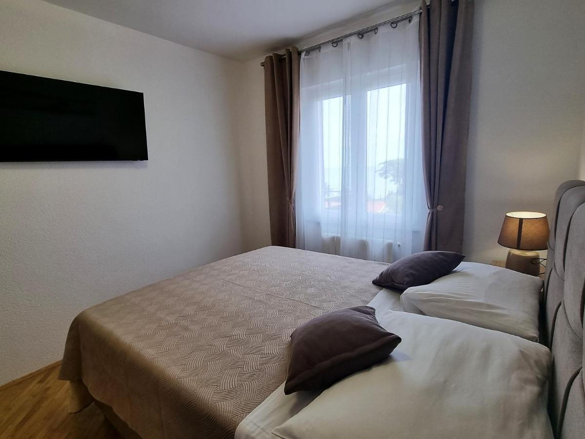 אומאג Apartments Valentina מראה חיצוני תמונה