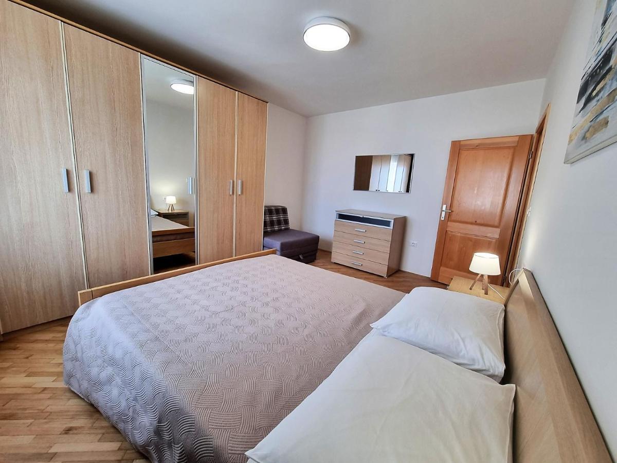 אומאג Apartments Valentina מראה חיצוני תמונה